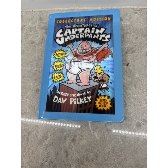 The Adventures Of Captain Underpants Collector's Edition w CD & Lenticular cover - Picture 1 of 3